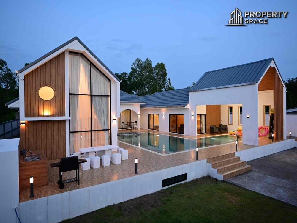 4 Bedroom Modern Luxury Pool Villa For Residential Or Investment For Sale At Huay Yai Image 3