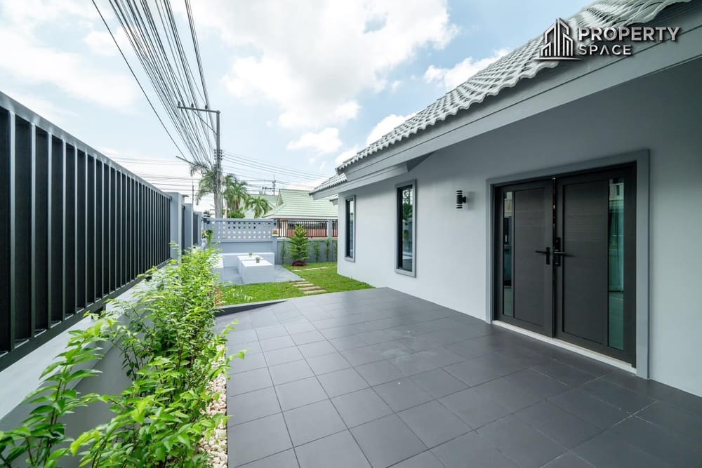 3 Bedroom Modern Pool Villa In Siam Place Pattaya For Sale Image 4