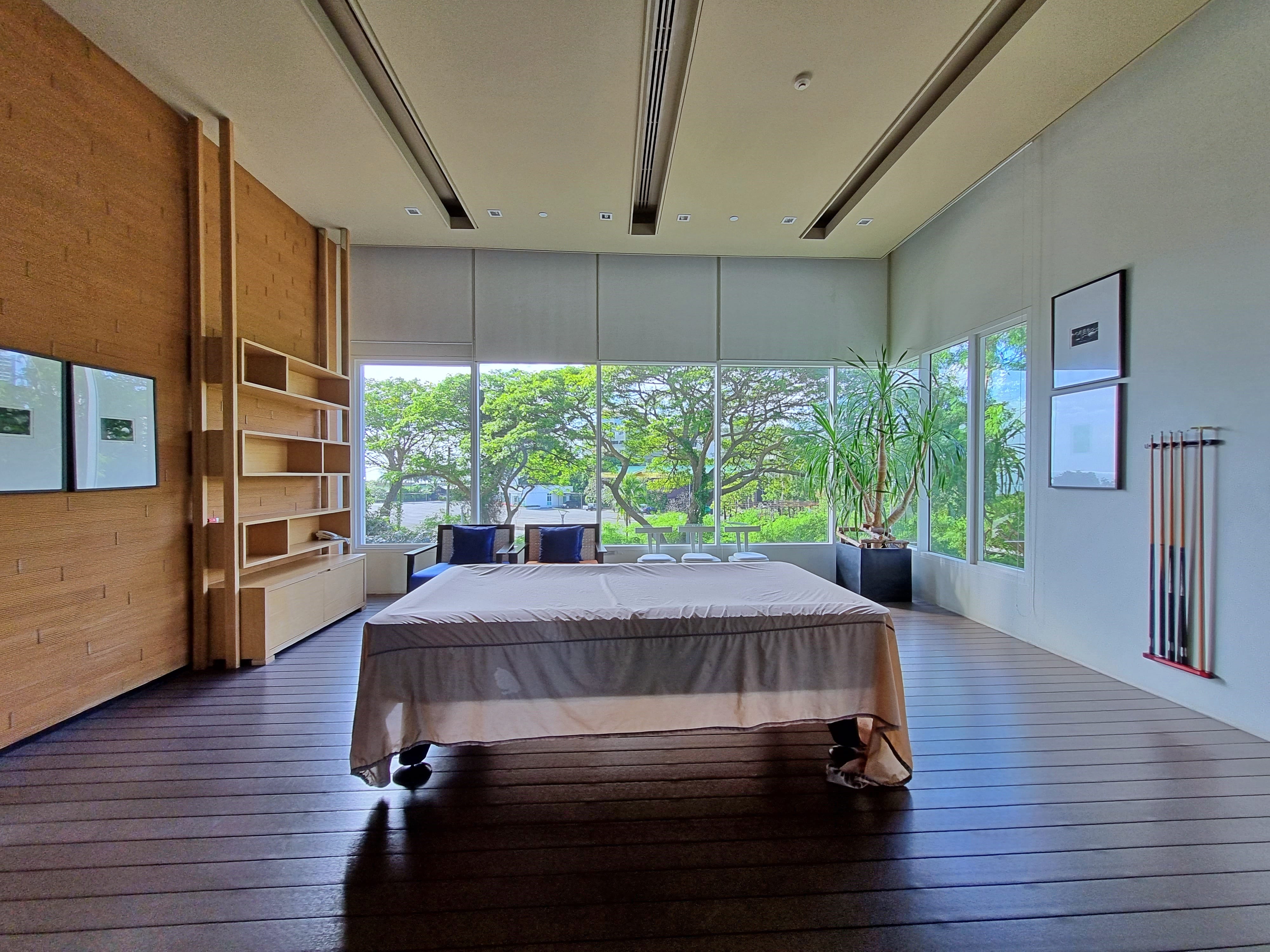 Luxury 3 Bedroom In Reflection Jomtien Beachfront Condo For Sale Image 21