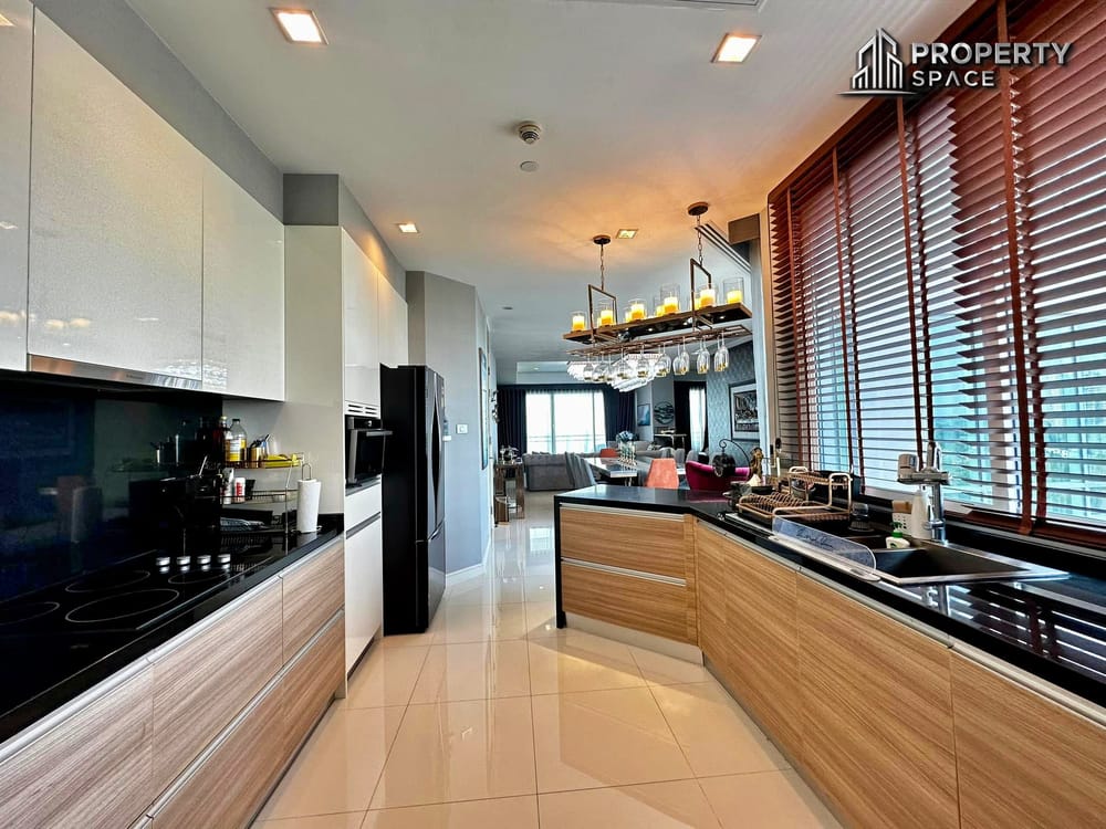 Luxury 3 Bedroom In Reflection Jomtien Beachfront Condo For Sale Image 7