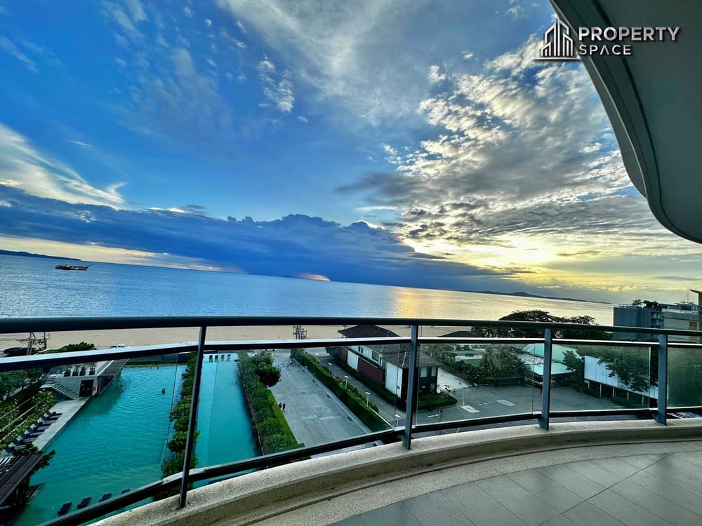 Luxury 3 Bedroom In Reflection Jomtien Beachfront Condo For Sale Image 3