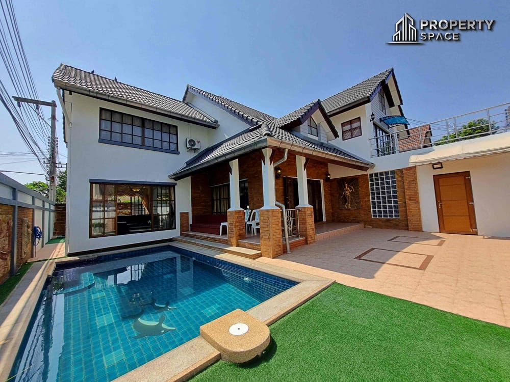 Sophisticated Living at Its Best: 5-Bedroom Pool Villa in East Pattaya for Sale and Rent Image 1