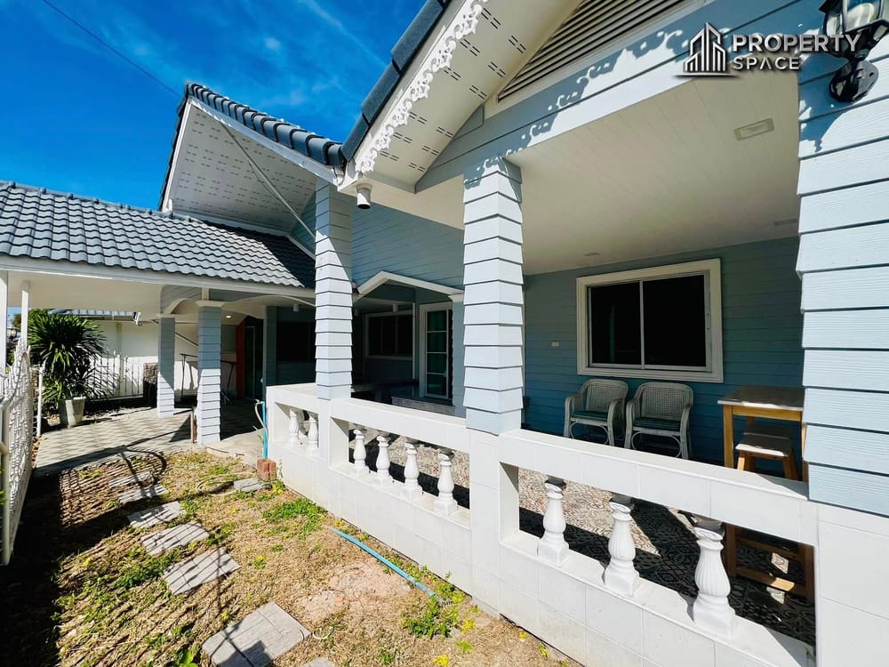 Recently Renovated 4-bedroom House In Soi Khao Noi, Pattaya – For Sale Image 1