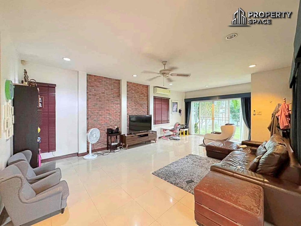 Sought-after Village, Spacious 4-bedroom Pool Villa In Soi Siam Country Club, Pattaya – For Sale Image 7