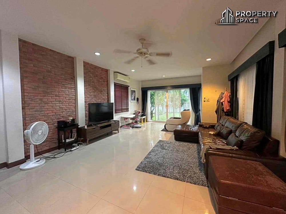 Sought-after Village, Spacious 4-bedroom Pool Villa In Soi Siam Country Club, Pattaya – For Sale Image 8