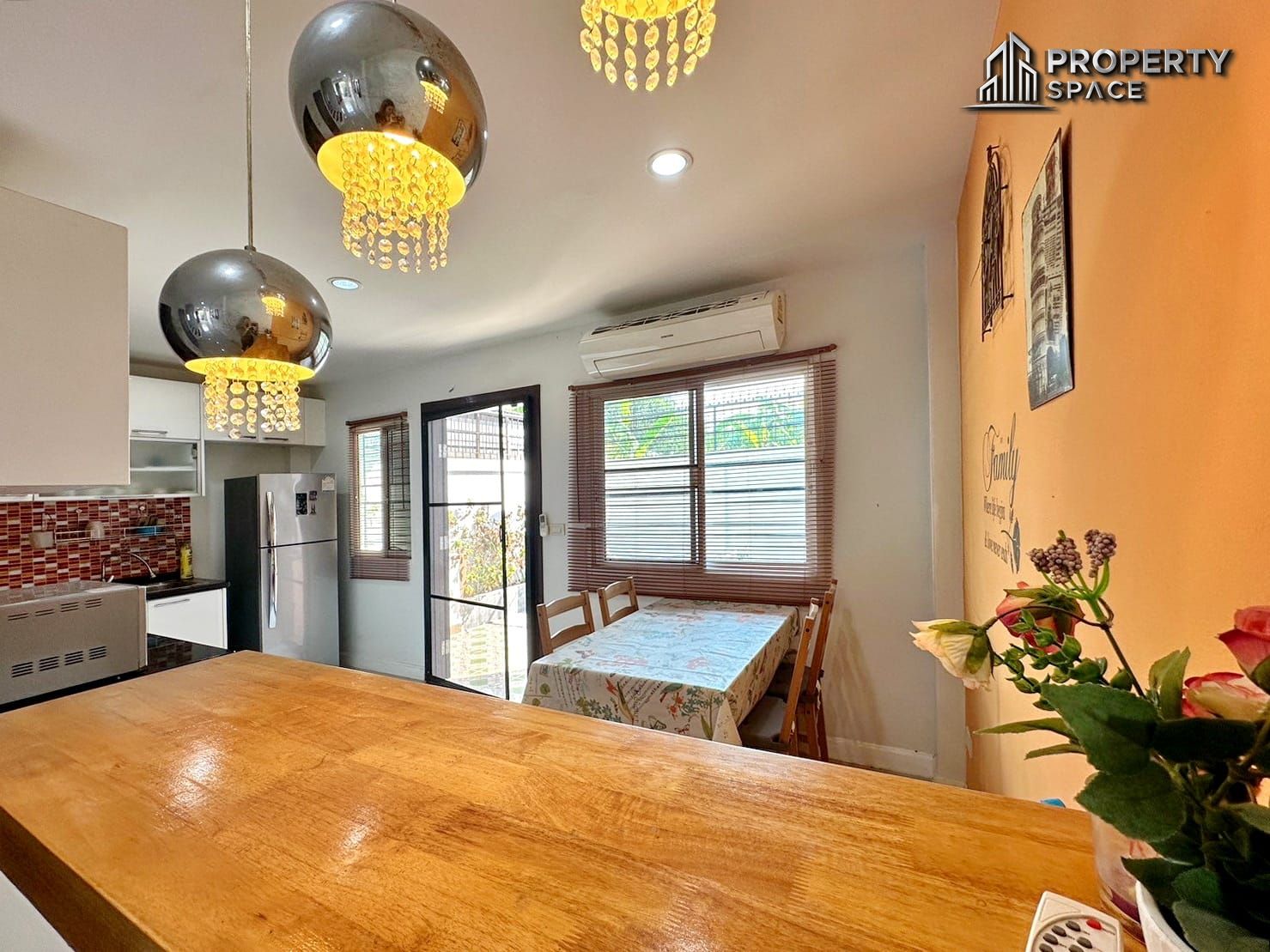 Modern 2 Bedroom Townhouse In East Pattaya For Sale Image 6