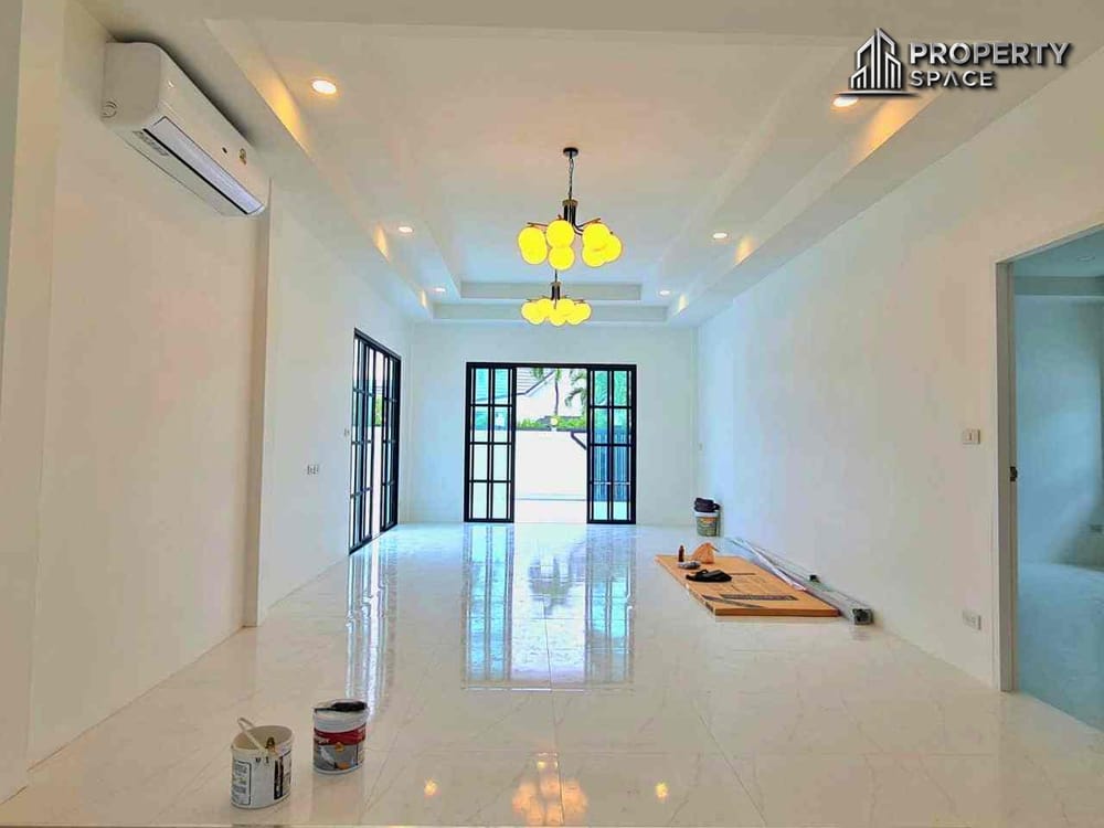 3-bedroom Pool Villa Perfectly Located Near Mabprachan Lake Pattaya Image 8