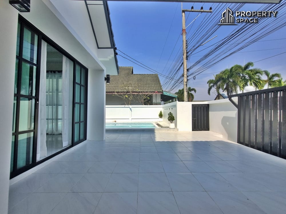 3-Bedroom Pool Villa Perfectly Located Near Mabprachan Lake Pattaya Image 5