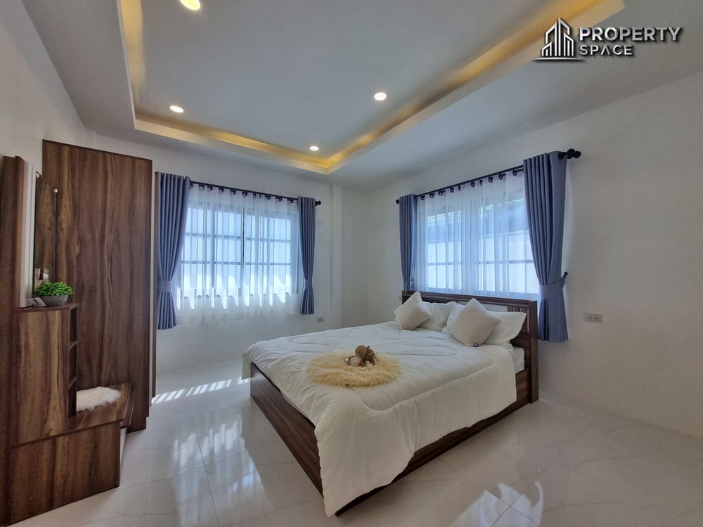 3-Bedroom Pool Villa Perfectly Located Near Mabprachan Lake Pattaya Image 29