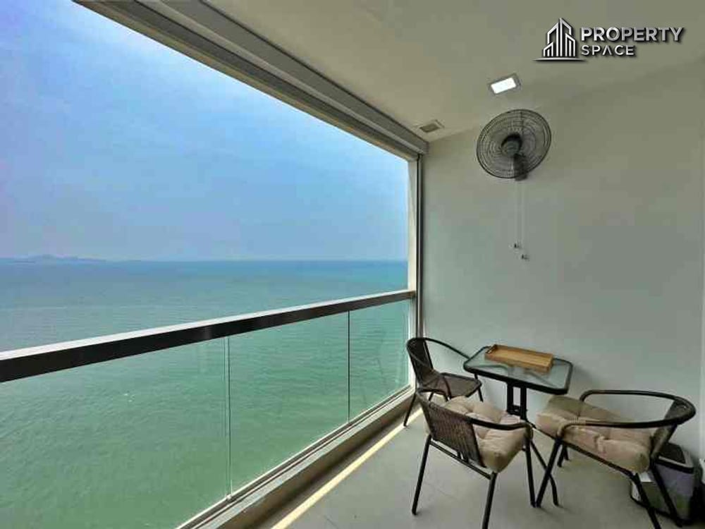 Beachfront Elegance: 1-Bedroom Sea View Condo in The Palm Wongamat Pattaya For Sale Image 3