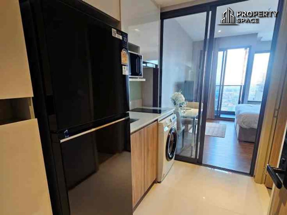 Brand New 1-Bedroom City View Condo in Once Pattaya for Rent Image 7