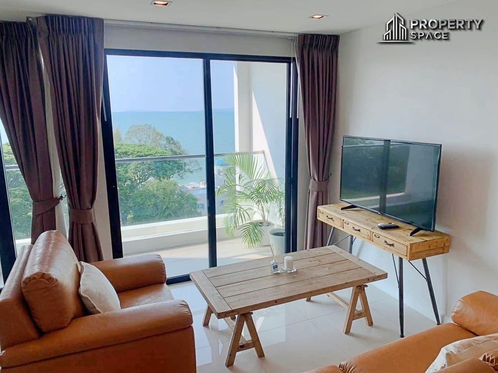 Modern 2-Bedroom Sea View Condo in De Amber Pattaya for Sale Image 4