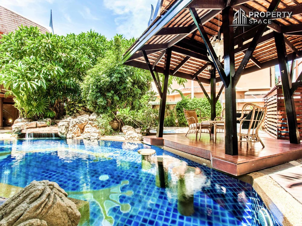 3 Bedroom Pool Villa Thai Style Beachfront Village In Na Jomtien Pattaya For Sale Image 3