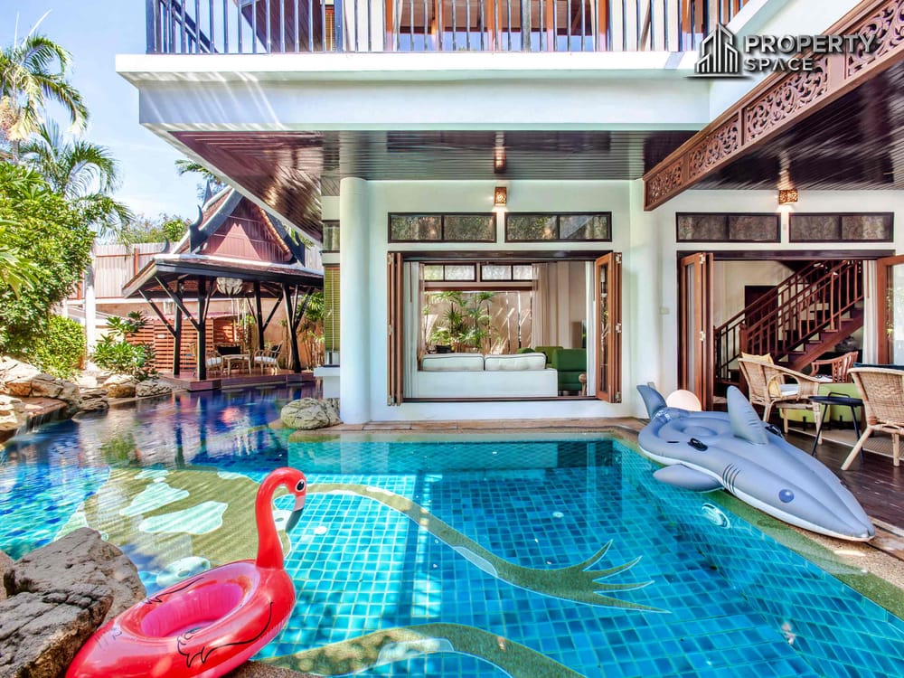 3 Bedroom Pool Villa Thai Style Beachfront Village In Na Jomtien Pattaya For Sale Image 1