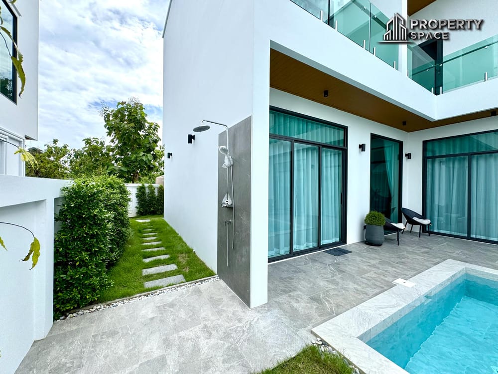 Luxury 4-Bedroom Pool Villa in Huai Yai Pattaya – For Sale Now Image 6