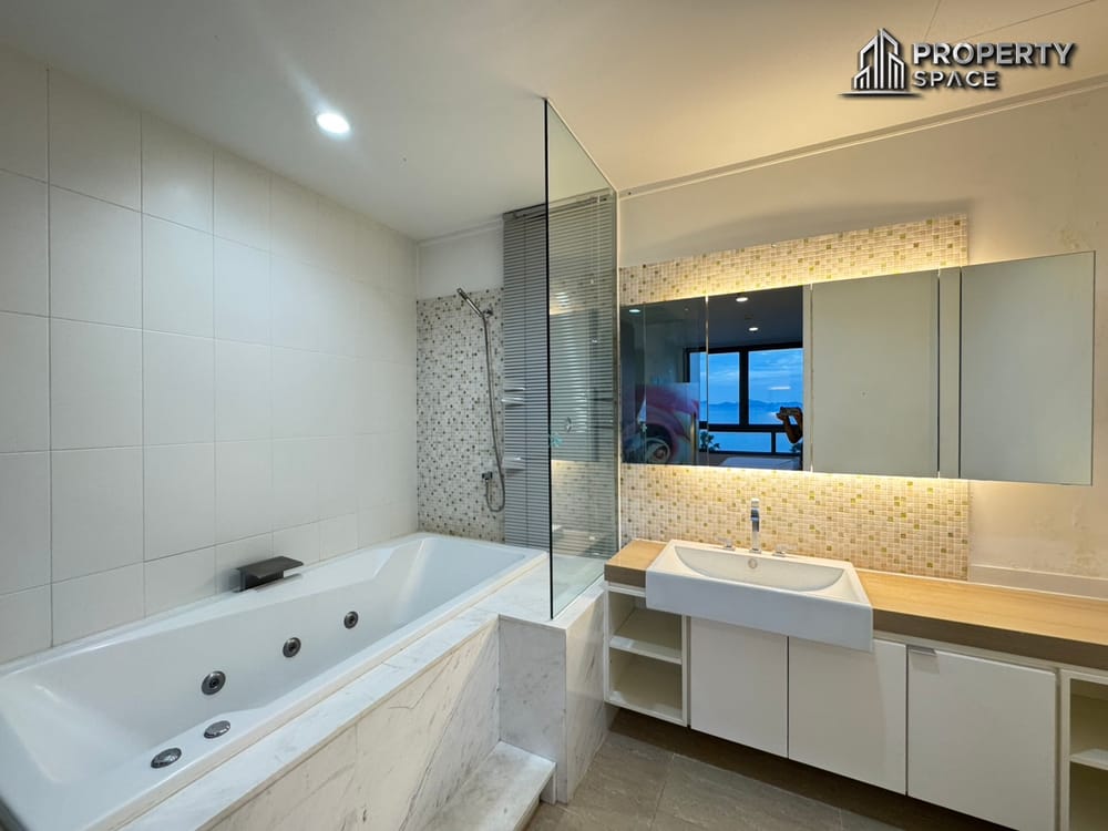 Experience Stunning Views: Luxury 2-Bedroom in Northpoint Condo, Pattaya for Rent Image 13