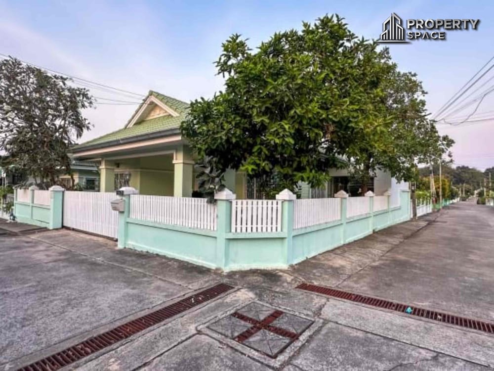 3-Bedroom House in Chalita Village 2 Near Regent International School, Pattaya – For Rent Image 1