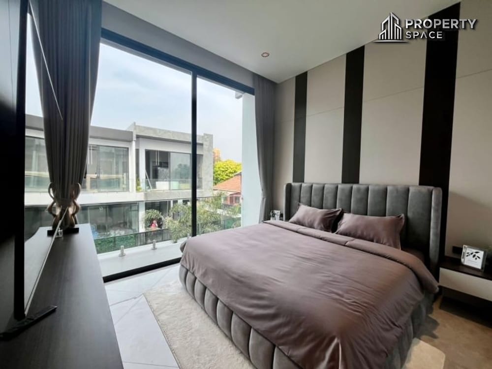 Modern Luxury 5 Bedroom Pool Villa Near Jomtien Beach Pattaya For sale Image 14