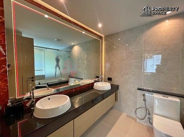 2 Bedrooom In Riviera Ocean Drive Jomtien For Sale Image 10