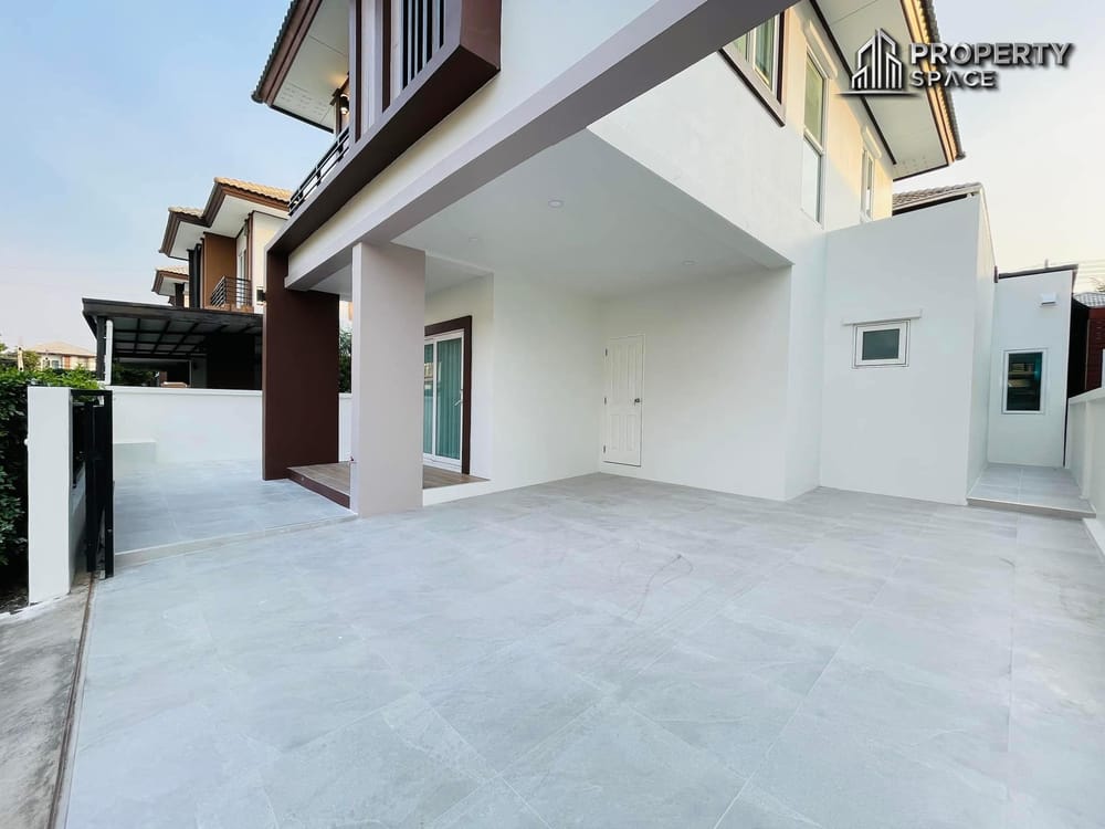 Modern Living in Pattaya – 3 Bedroom House in Patta Let Village For Sale  Image 28