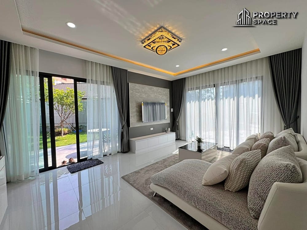 3 Bedroom Pool Villa Modern Style In East Pattaya For Sale Image 11