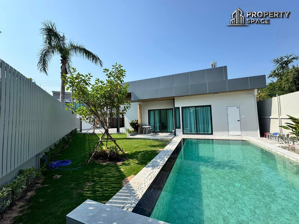 3 Bedroom Pool Villa Modern Style In East Pattaya For Sale Image 3