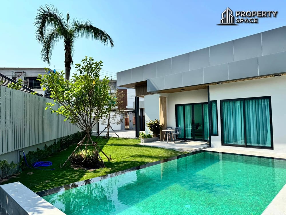 3 Bedroom Pool Villa Modern Style In East Pattaya For Sale Image 1