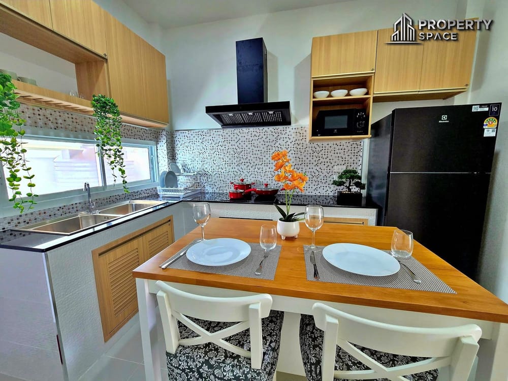 Modern 3 Bedroom Pool Villa In Mabprachan Pattaya Near Regent International School For Rent Image 11