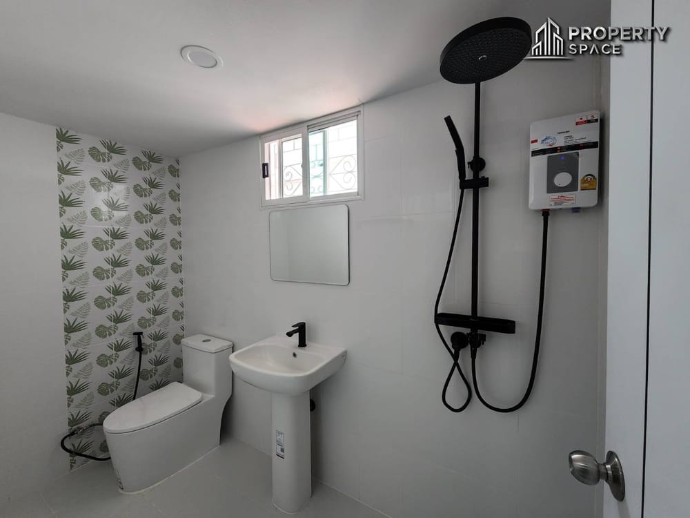 Newly Renovated 4 Bedroom Pool Villa In East Pattaya For Rent Image 23