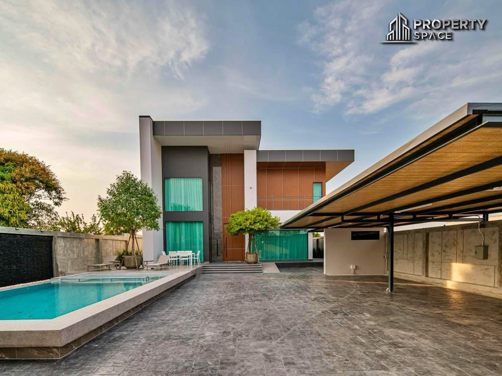 Brand New Luxurious 4 Bedroom Pool Villa In Huai Yai Pattaya For Sale Image 3