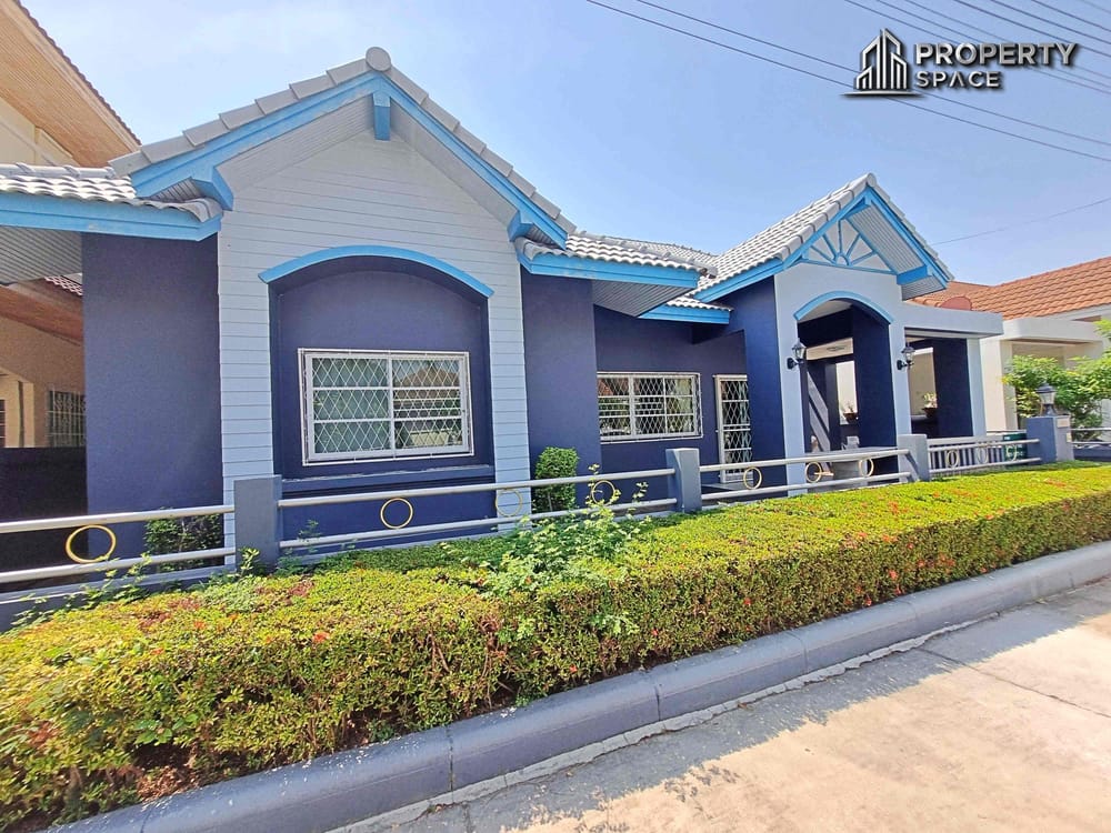 3 Bedroom House In Mike Orchid Village Pattaya For Rent Image 1