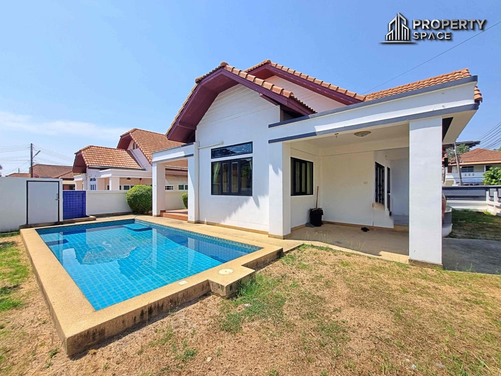 3 Bedroom Pool Villa In East Pattaya For Rent Image 1