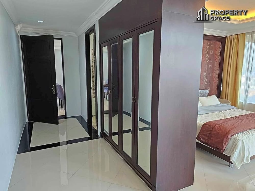 Modern 2-Bedroom Condo for Rent in LK Regent, Central Pattaya Image 11