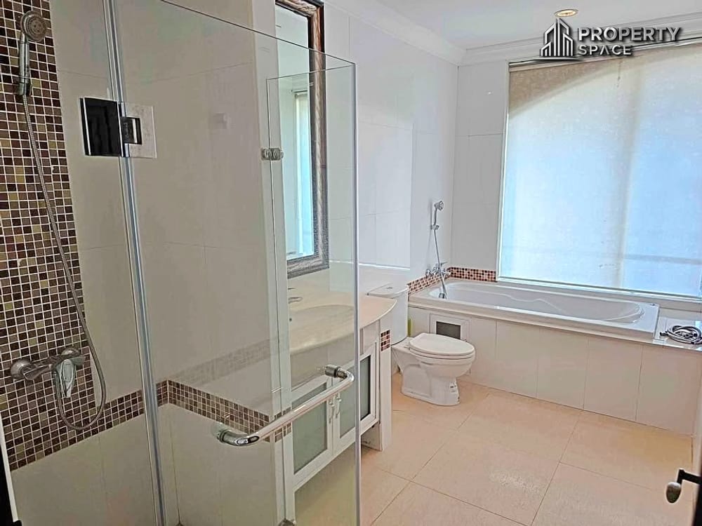 Modern 2-Bedroom Condo for Rent in LK Regent, Central Pattaya Image 13