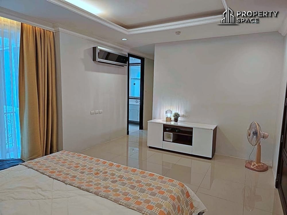 Modern 2-Bedroom Condo for Rent in LK Regent, Central Pattaya Image 9