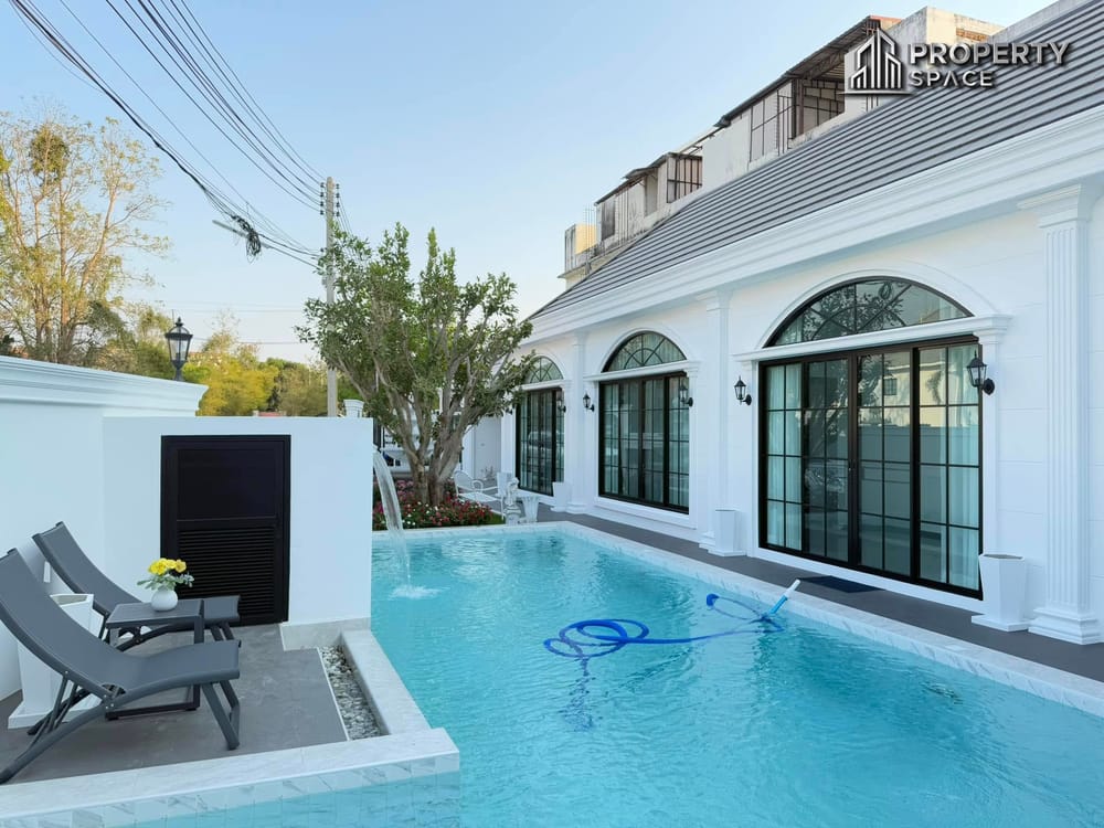 Luxury 4-Bedroom Modern Pool Villa in Soi Siam Country Club, Pattaya – For Sale Image 3