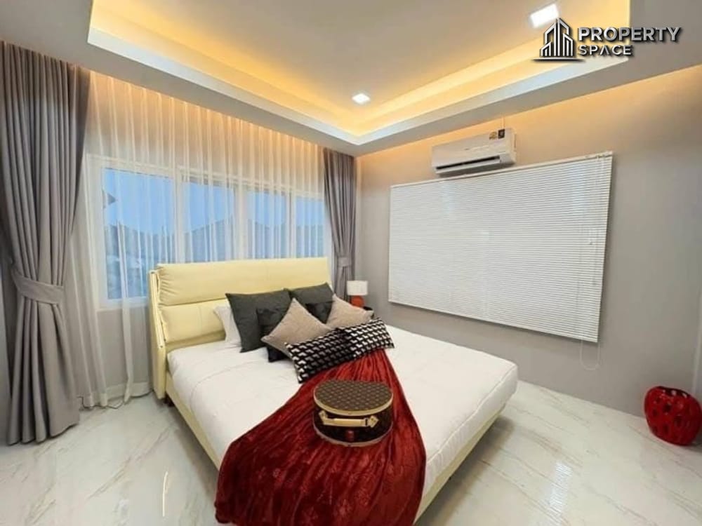 Newly Renovated 5-Bedroom Pool Villa in Central Park 4/2, Pattaya – For Sale Image 12