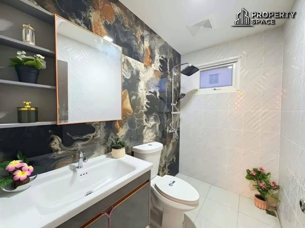 Newly Renovated 5-Bedroom Pool Villa in Central Park 4/2, Pattaya – For Sale Image 13