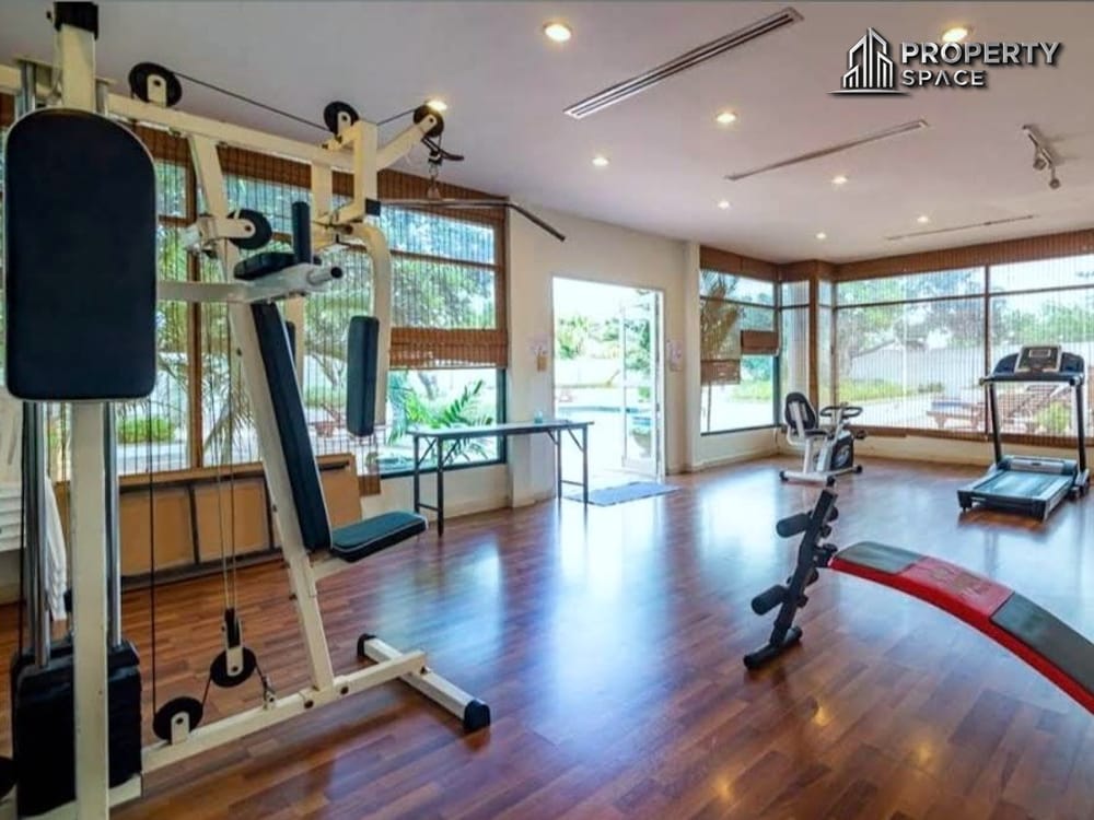 Spacious 2 Bedroom In Panchalae Residences Jomtien For Rent Image 11