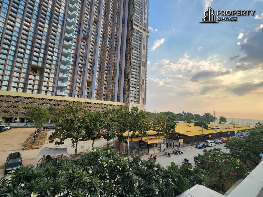 Spacious 2 Bedroom In Panchalae Residences Jomtien For Rent Image 1
