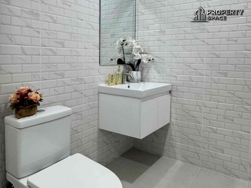 Modern Living 3 Bedroom Pool Villa in Pattaya Paradise 2 For Rent Image 19