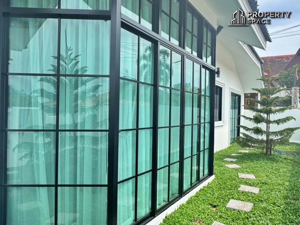 Modern Living 3 Bedroom Pool Villa in Pattaya Paradise 2 For Rent Image 8