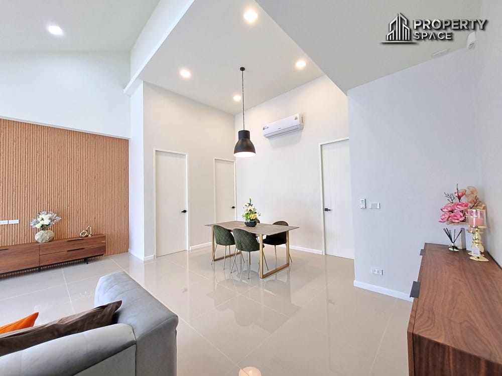 Brand New 4-Bedroom Pool Villa in Huay Yai, Pattaya – For Sale Image 10