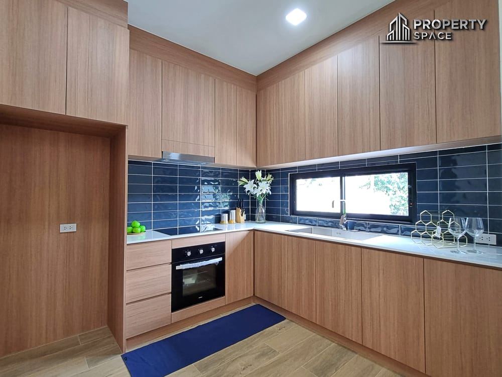 Brand New 4-Bedroom Pool Villa in Huay Yai, Pattaya – For Sale Image 15