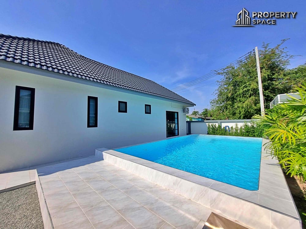 Brand New 4-Bedroom Pool Villa Near Mabprachan Lake, Pattaya – For Sale Image 4