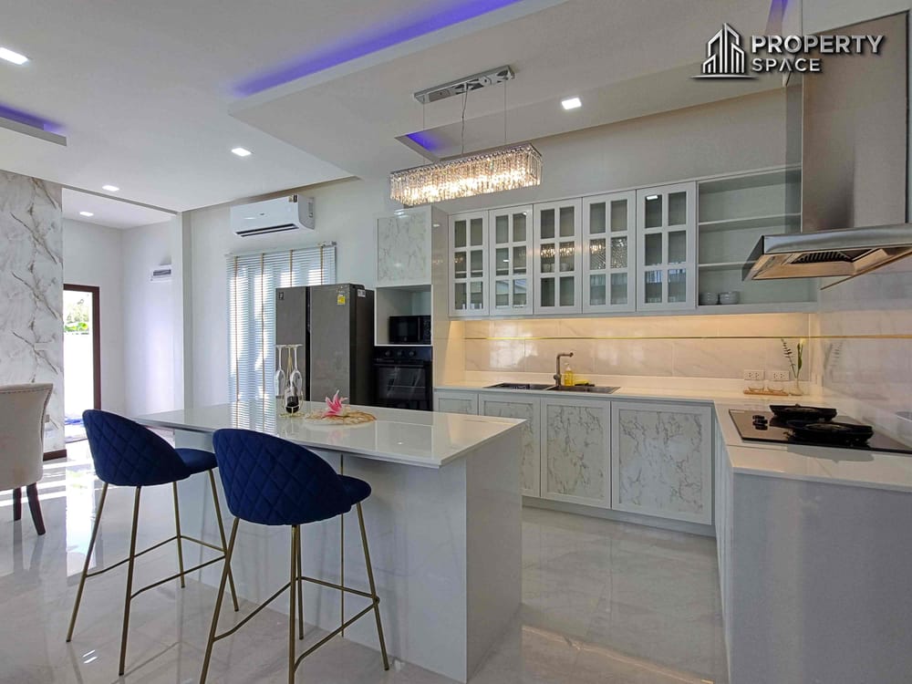 Brand New 4-Bedroom Pool Villa Near Mabprachan Lake, Pattaya – For Sale Image 17
