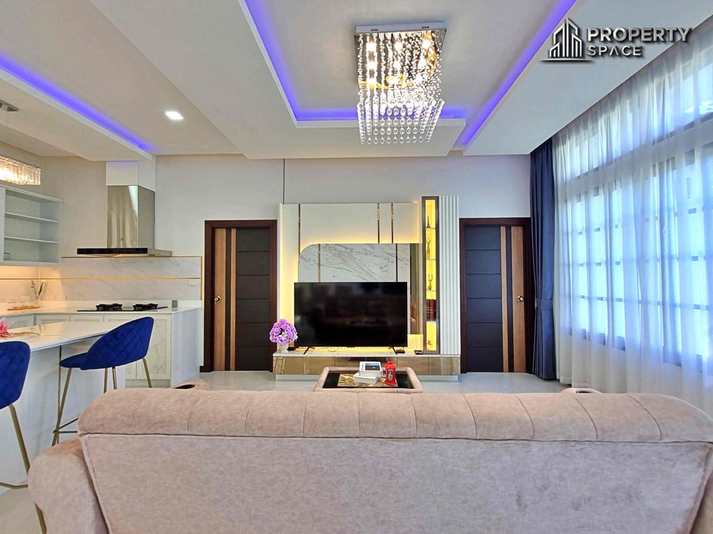Brand New 4-Bedroom Pool Villa Near Mabprachan Lake, Pattaya – For Sale Image 12