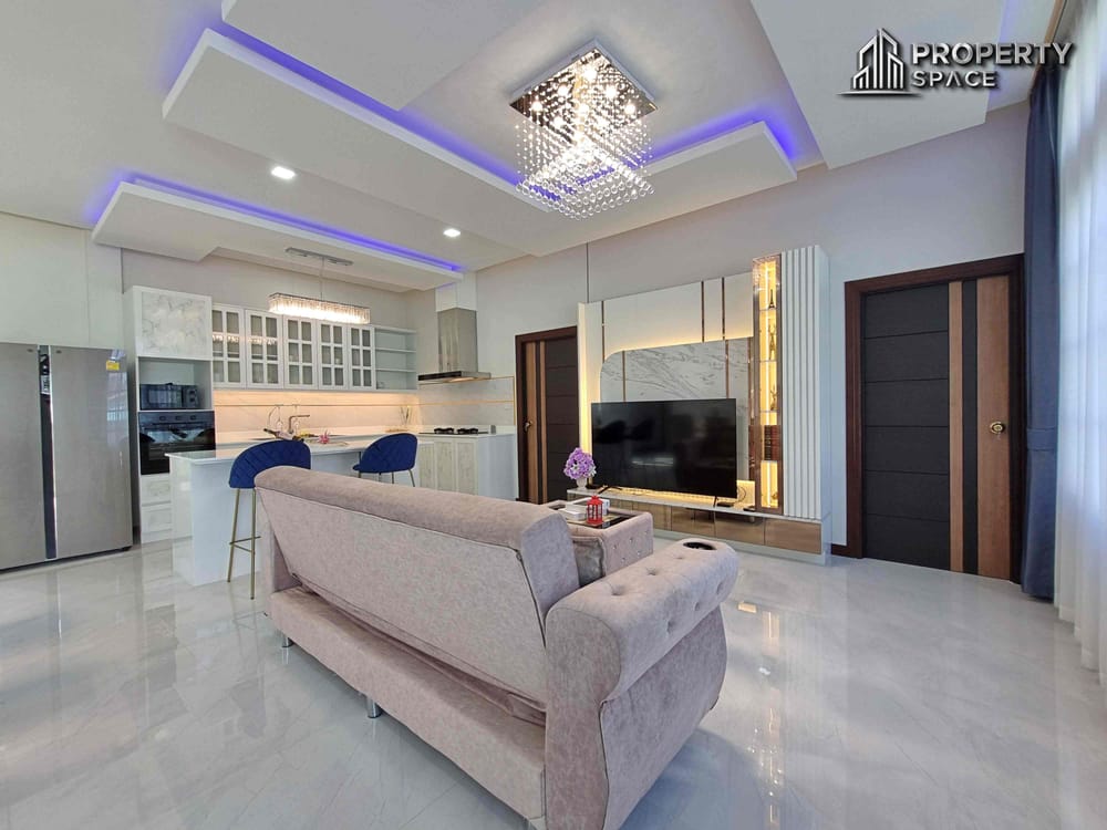 Brand New 4-Bedroom Pool Villa Near Mabprachan Lake, Pattaya – For Sale Image 8