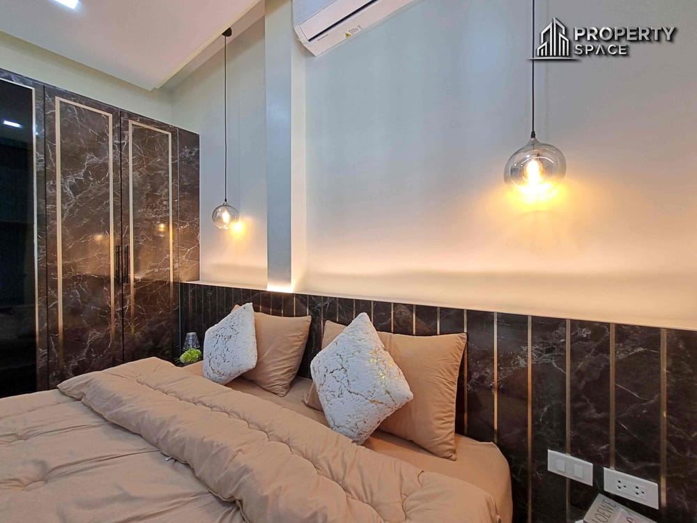 Brand New 4-Bedroom Pool Villa Near Mabprachan Lake, Pattaya – For Sale Image 24