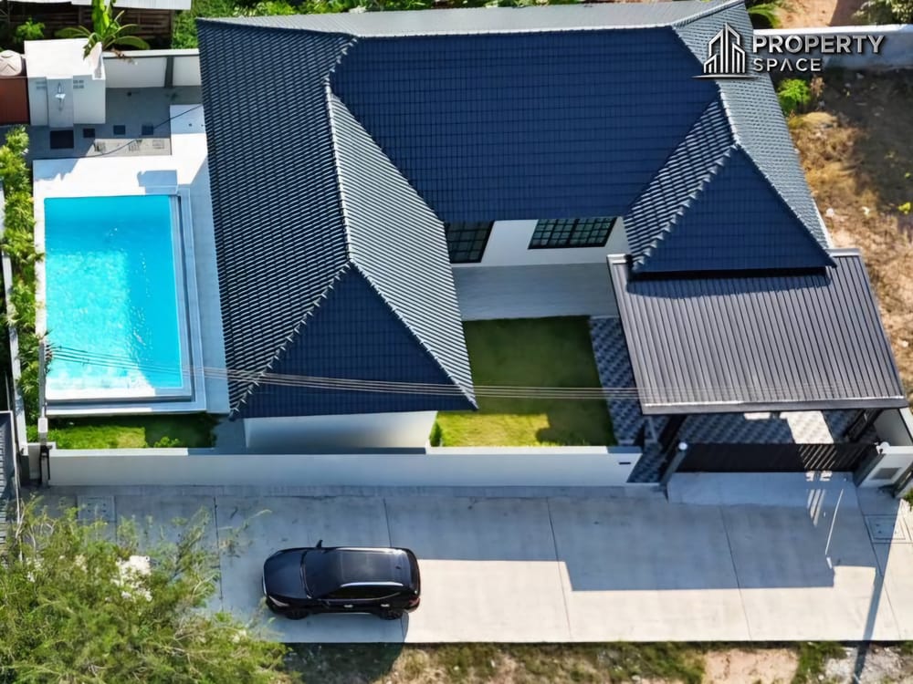 Brand New 4-Bedroom Pool Villa Near Mabprachan Lake, Pattaya – For Sale Image 1
